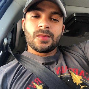 Meet your Posher, Carlos